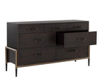 Weldrick Dresser