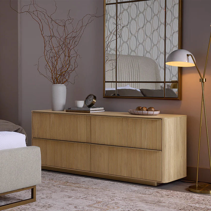 Kalla Dresser