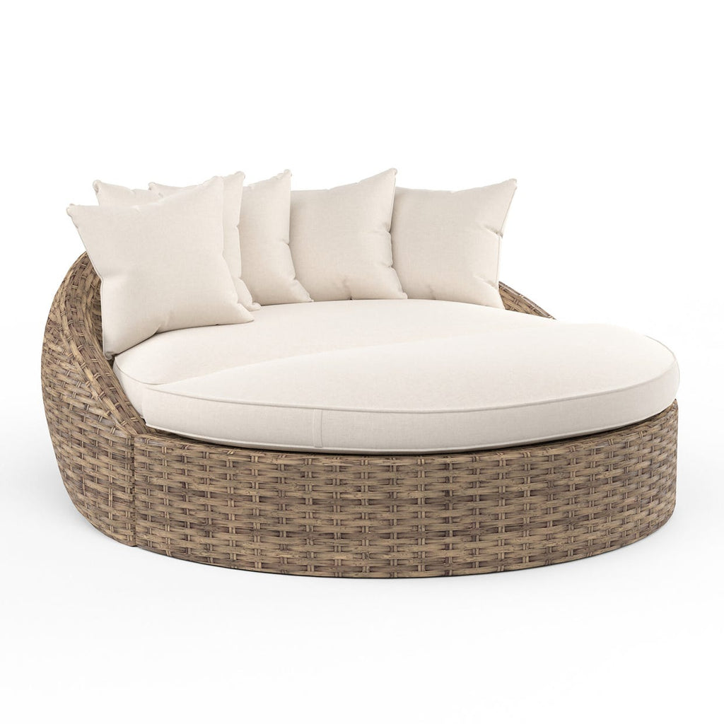 Havana Round Daybed
