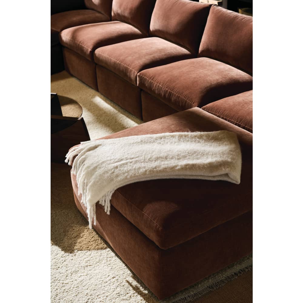 2898534_ZANDER-MODULAR-HighCmykPortalRoomImage2 - McNabb Furniture