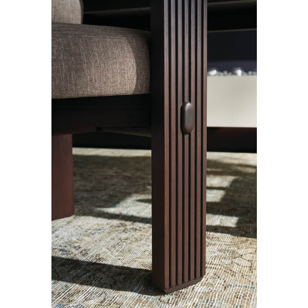3367875_R120-501-R121-501-HighCmykPortalRoomImage2 - McNabb Furniture