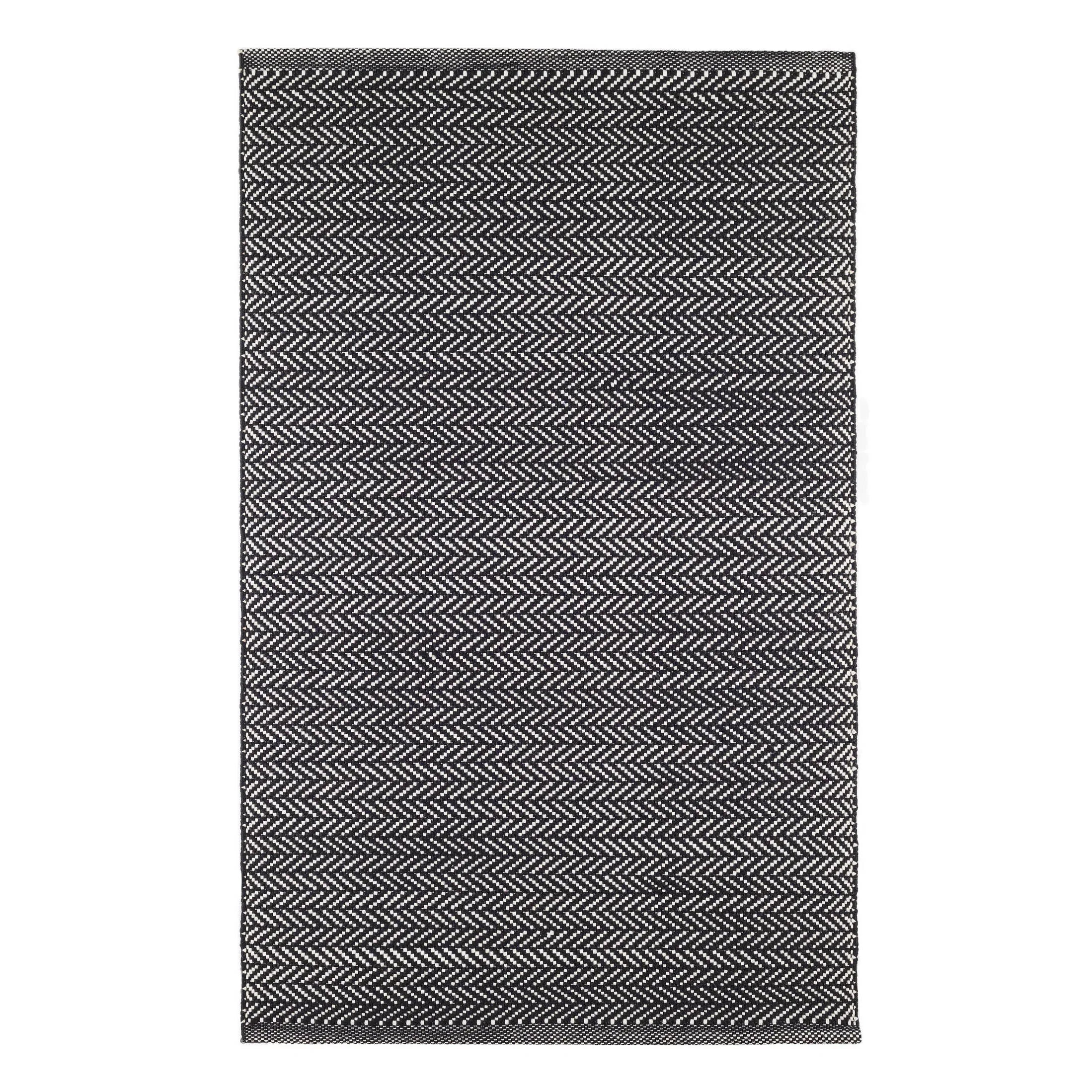 HerringboneBlackIvoryRug_bce27647-cbbb-4e8e-ba1d-b1b3c6153bc5 - McNabb Furniture
