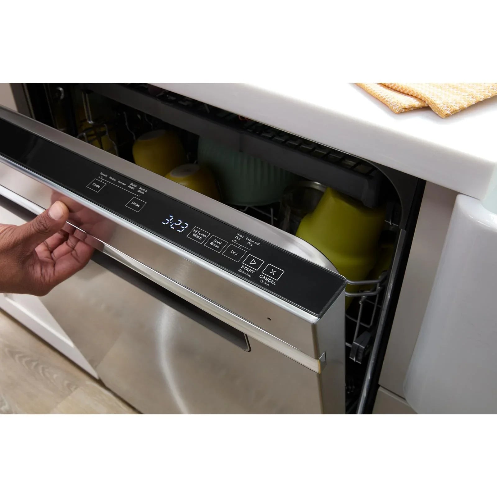 WDT750SAKW_ab8cc14c0d726e2e032fb2a5ea1cc7467a324987_1600x1600_72_dpi - McNabb Furniture