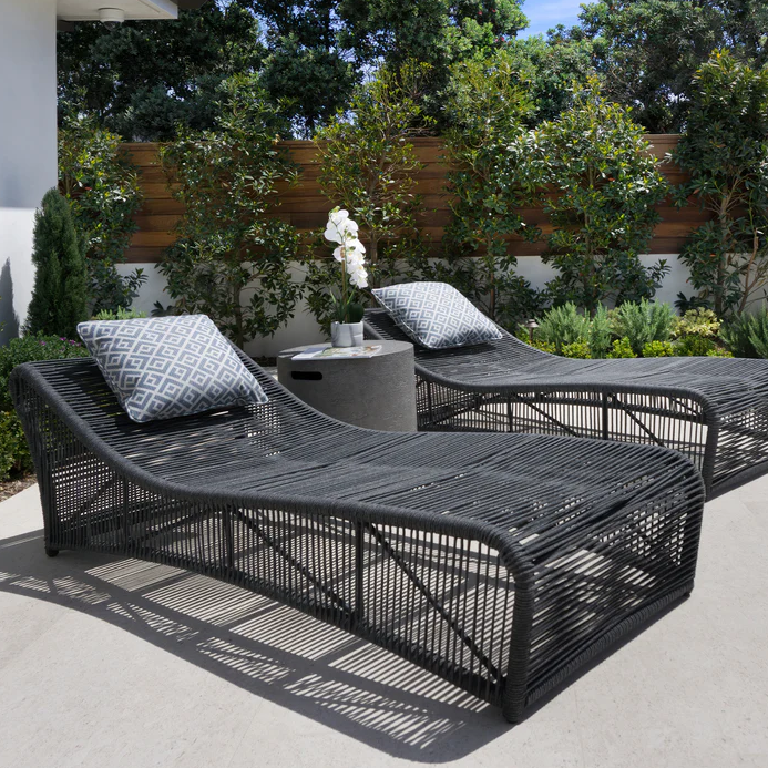 Milano Cushionless Chaise