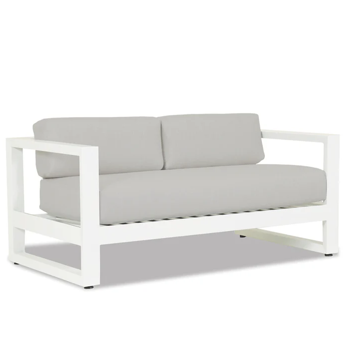 Newport Loveseat